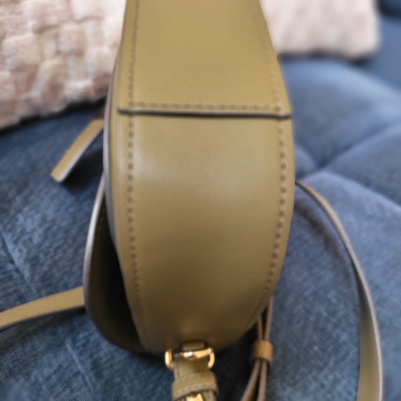 Marc Jacobs Mini Rider Olive Crossbody Bag.. - Picture 7 of 13